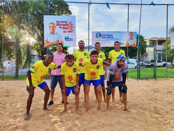 Futebol de Areia Morada do Sol 44 anos